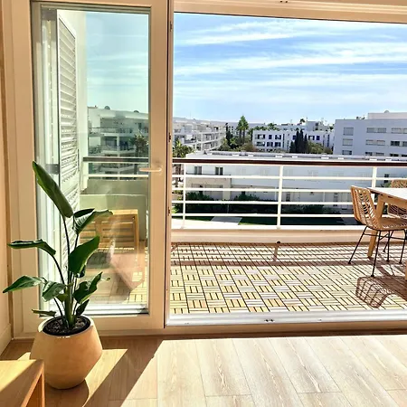 Novo! Marina New Penthouse With Pool & View
